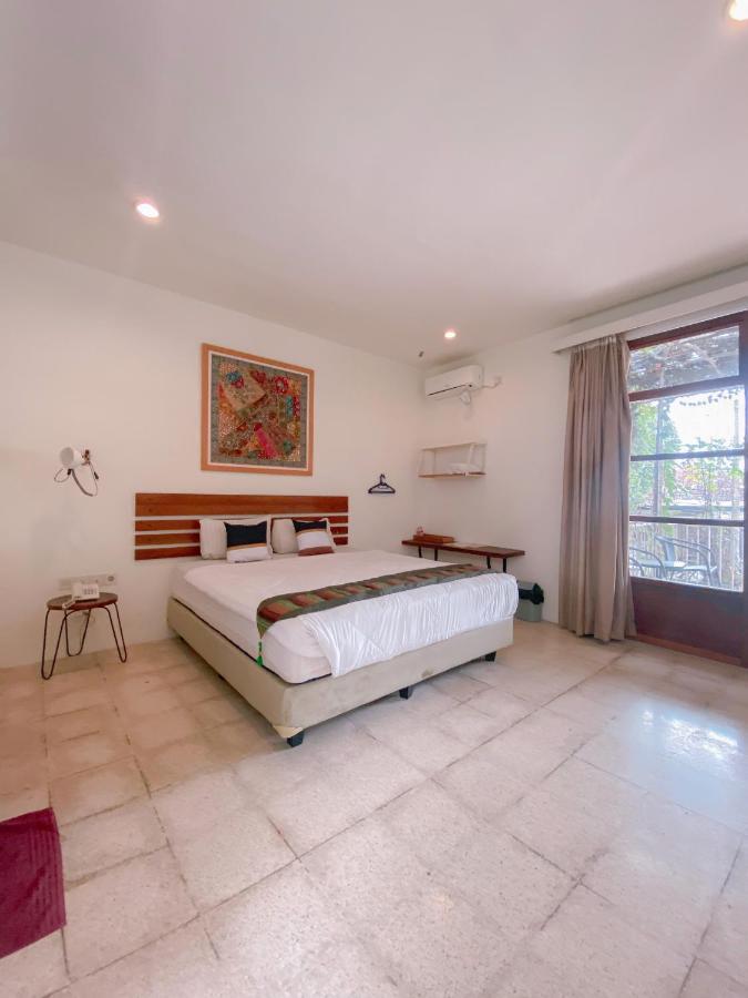 Augustina Home Malang Exterior photo